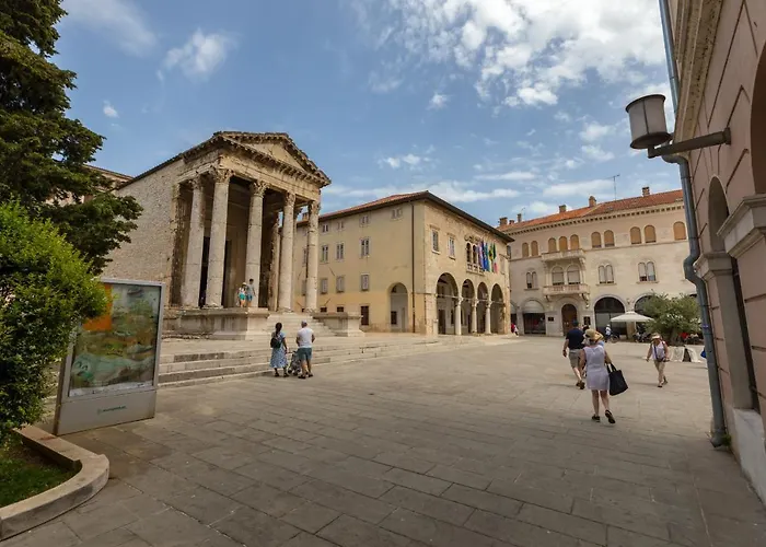 Apartment-old Town-dundo