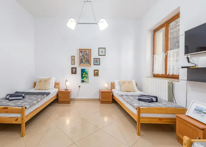 Apartment-old Town-dundo 아파트