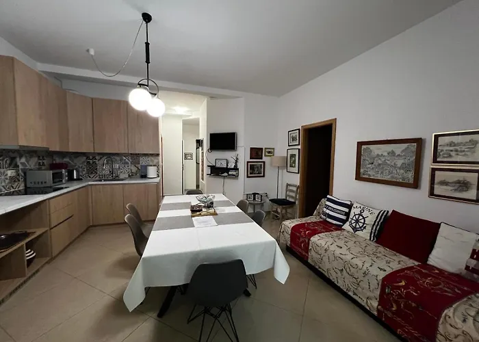 Apartment-old Town-dundo 아파트